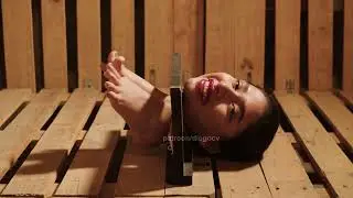 Latina wood Compressed Illusion Wiggle big toes / Teaser