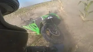 Beginner motorcycle crash - Kawasaki Ninja 300 ABS