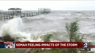 Winds, rain intensify in Kemah