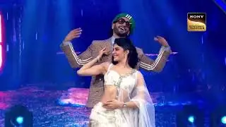 Jacqueline Fernandez , pooja hegde hot dance performance