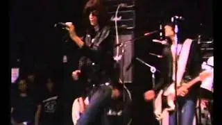 Sheena Is A Punk Rocker - The Ramones - Live CBGB 1977