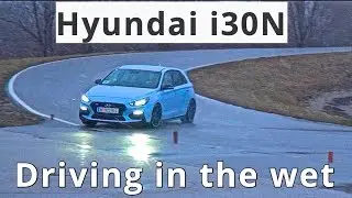 Hyundai i30N, driving in the wet