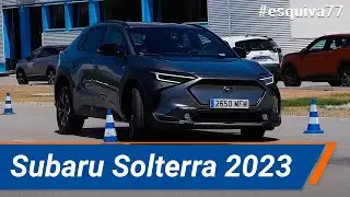 Subaru Solterra - Maniobra de esquiva (moose test) y eslalon | km77.com