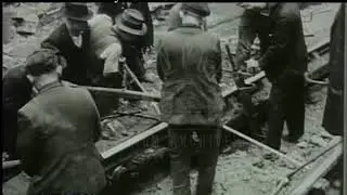 Bomb Damaged Paddington Station, 1940s - Film 99473