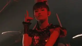 BABYMETAL - 'Megitsune'「メギツネ」(Red Fox Festival/Red Mass ver.) [LIVE PROSHOT] [SUBTITLED] [HQ]