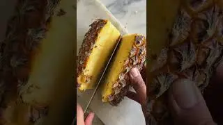 *EASIEST EVER* PINEAPPLE CUTTING HACK | HOW TO CUT A PINEAPPLE QUICKLY 