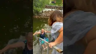 Моя дочь решила проблему с пираньями..😬👵🏻🐟