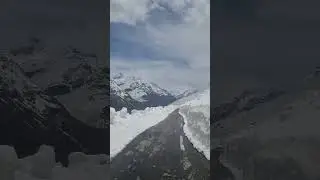 Snowfall in Rohtang #rohtang #snowfall #adventure #himalayas #biketrip #travel #ytshort