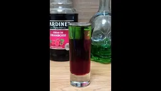 Рецепт коктейля Шота Дыхание дракона Cocktail Shot Dragons Breath #Shorts