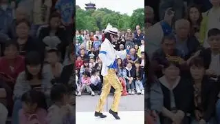 who did perfect move #who is it 🤔🤫🤯do we find! wait for Michael Jackson#michaelzaxon#michaeljackson
