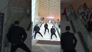 SHUFFLE GENTLEMEN DANCE 😎 КАК МОЖНО ПОДНЯТЬСЯ ПО ЛЕСТНИЦАМ 😂🔥 TUZELITY