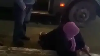 Пенсионерку выбросили из автобуса. Real Video
