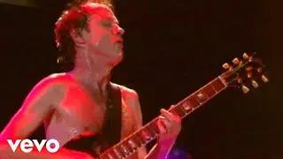 AC/DC - Hells Bells (Stade De France, Paris, June 2001)