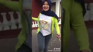 jilbab ketat goyang asyik hot mantul 