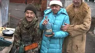 ВЕСЕЛАЯ  ЖИЗНЬ  С  ПОДРУГОЙ  В  СЕЛЕ  НА  ПРИРОДЕ