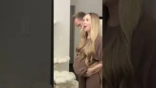 I found the BEST way to hold up my pregnant wife’s belly 😅🤯 