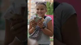 ДОЧКА ПООБЕЩАЛА ВСЕМ ДРУЗЬЯМ МОРОЖЕНОЕ, НО Я ЕЁ ЗАСТАВИЛА ХОРОШЕНЬКО ПОДУМАТЬ) 