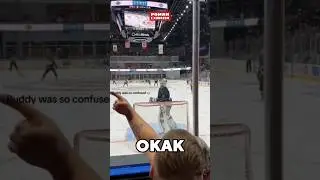 Как она туда улетела? 😂 #nhl #hockey #спорт #хоккей #юмор #кхл #вратарь #icehockey #прикол