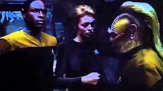 Neelix asks to dramatize the 'intruder alert' audio signal