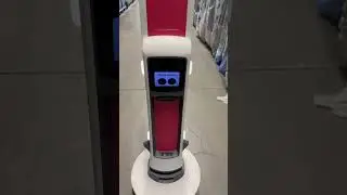 Robot Working in My Local BJ's - Cool ...I Guess