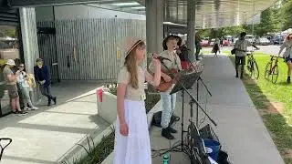 Will & Annie at the 2022 ANBC Braddon Busking Festival