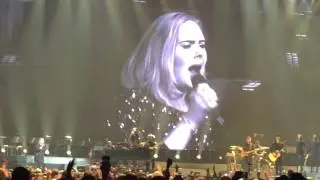 Adele - Rolling In The Deep (Live at Staples Center) 8/5/2016