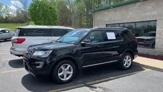 This is the 2017 Ford Explorer XLT V6 with Apple CarPlay at Comodo Motors