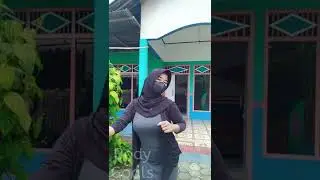 TikTok Jilbab Gunung Gede | #tiktok #shorts #jilbabgununggede #jilbabgunungketat