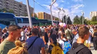 МАРИУПОЛЬ МАССОВАЯ встреча жителей из других городов 🚍Восстановление и Жизнь сегодня