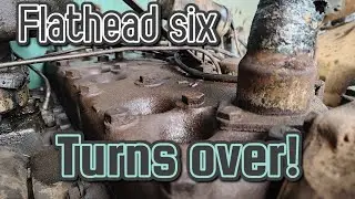 1954 Plymouth Flathead 6 engine breaking free ! (stuck valves 😔)