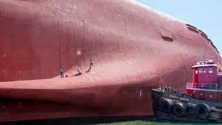 What Happens When Gigantic Ship Turns Upside Down in Middle of the Ocean