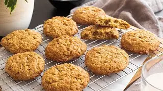 THE BEST CHEWY OATMEAL COOKIES (with coconut)