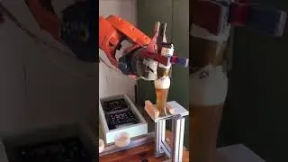 Robotic arm pours beer. Doesn’t waste a tiny drop.