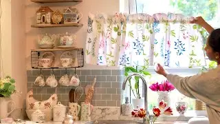 Calming spring kitchen organization 🧵 Hand sewed curtain from old bedsheet 🪡 Evening tea ☕️