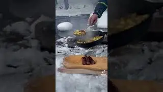 Gătește in Armonia cu natura 🌲🍳 #outdoorcooking #food #romania #munte #arieseni