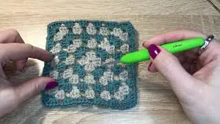 Ажурный бабушкин квадрат крючком