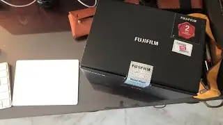 Fujifilm X-T4 Unboxing (Hindi)
