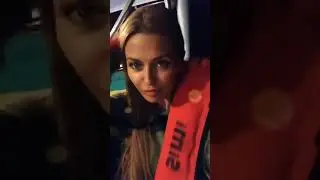 Виктория Боня одевает спасательный желет