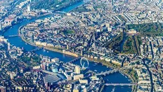 Connecting a Capital: Londons Thames Crossings