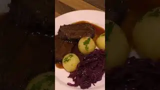 Best Sauerbraten in Berlin🔥#germanfood #roastmeat #braten  #meatlovers #sauerbraten #streetfood