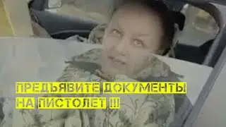 Интересная женщина за рулём без номеров