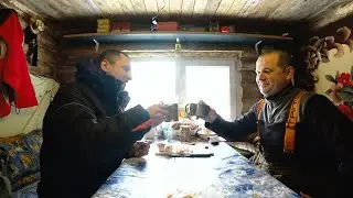 ВОЗВРАЩЕНИЕ В ТАЁЖНОЕ ЗИМОВЬЁ \  ЭТОТ ЛЕСНОЙ ДОМИК ПРИЮТИЛ  РЫБАКОВ\ РЫБАЛКА ХАРИУСА \ ЖИЗНЬ В ТАЙГЕ