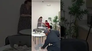A hilarious stealing plan from the greedy janitor 