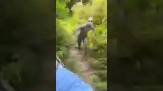 На него напал настоящий каннибал. 
