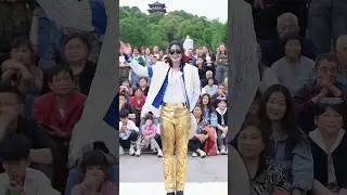 who did perfect move #who is it 🤔🤫🤯do we find! wait for Michael Jackson#michaelzaxon#michaeljackson