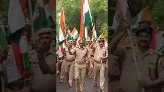 स्वतंत्रता दिवस के अवसर पर तिरंगा रैली पुलिस अधिकारियों द्वारा #song #music #love #bollywood #hindis