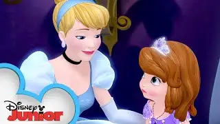 Sofia the First Meets Disney Princess Cinderella! 🏰 | Sofia the First | @disneyjr