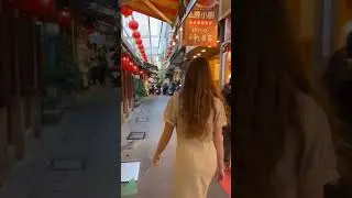 walking through a Chinese street market #travel