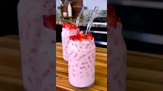 How to Make the Best Agua Fresca de Fresa Cremosita 