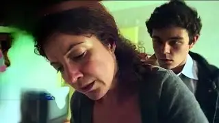 امرأة اربعينية متزوجة تستغل غياب ابنها عن المنزل وتغوي صديقه الوحيد وتقيم علاقة معه